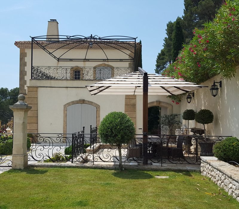 grand parasol de terrasse sirio anti vent